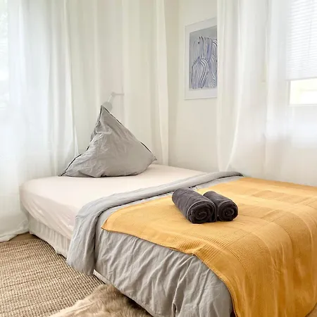 Luxurioese, 3 - Schlafzimmer Mit Tiefgarage & Balkon Hochheim am Main