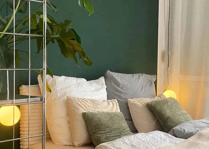 Luxurioese, 3 - Schlafzimmer Mit Tiefgarage & Balkon